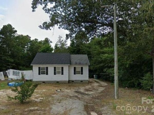 138 Lovin Road , Rockingham, NC 28379