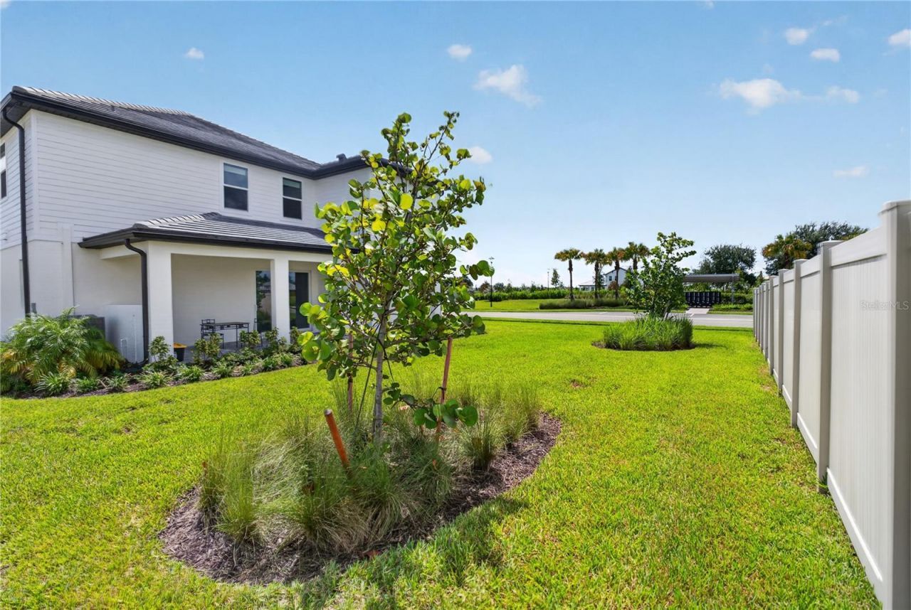 7595 Seahawk Avenue, Sarasota, FL 34241 Photo