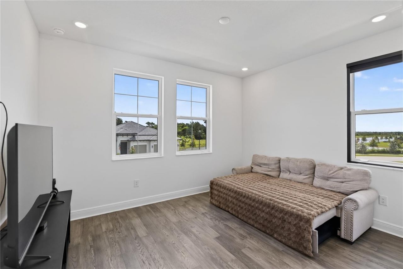 7595 Seahawk Avenue, Sarasota, FL 34241 Photo