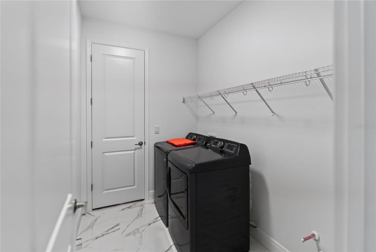 7595 Seahawk Avenue, Sarasota, FL 34241 Photo