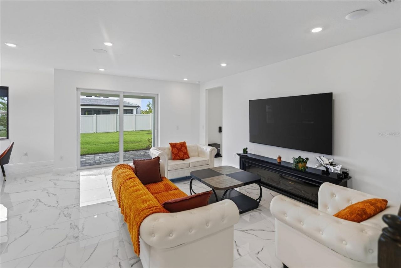 7595 Seahawk Avenue, Sarasota, FL 34241 Photo