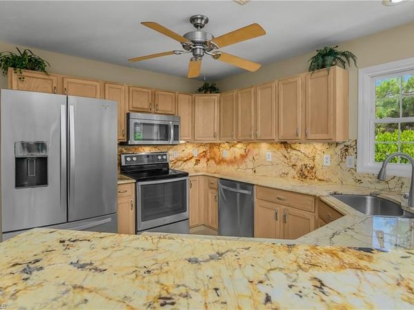 538 Leawood CIR, NAPLES, FL 34104