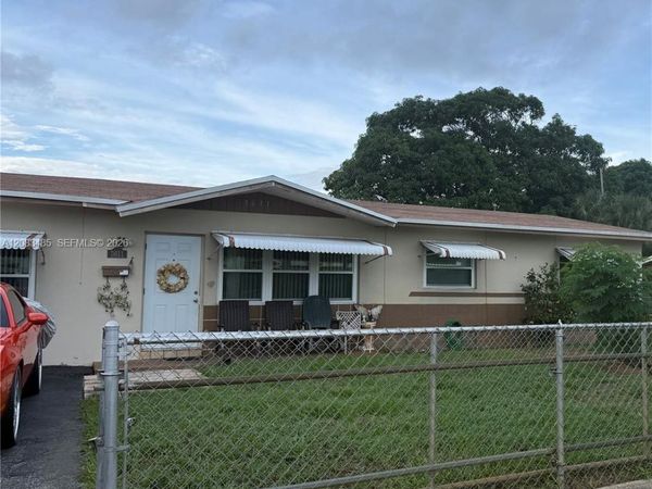 3611 NW 5th Pl , Lauderhill, FL 33311