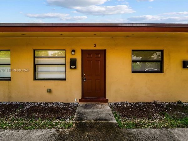 2731 NW 1st St , Unit 2, Pompano Beach, FL 33069