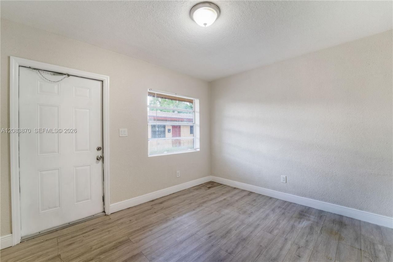 2731 NW 1st St , Unit 2, Pompano Beach, FL 33069 Photo