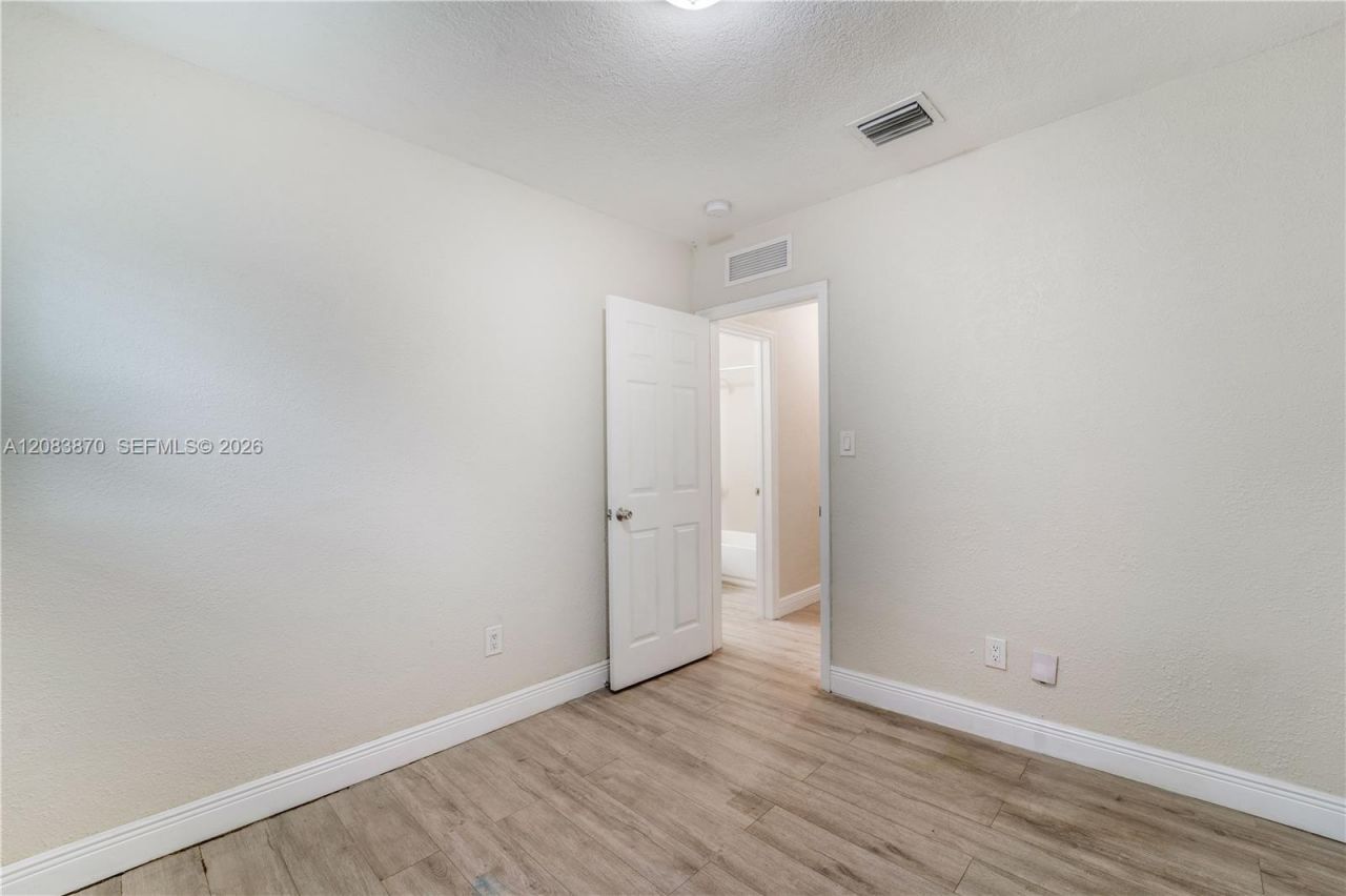 2731 NW 1st St , Unit 2, Pompano Beach, FL 33069 Photo