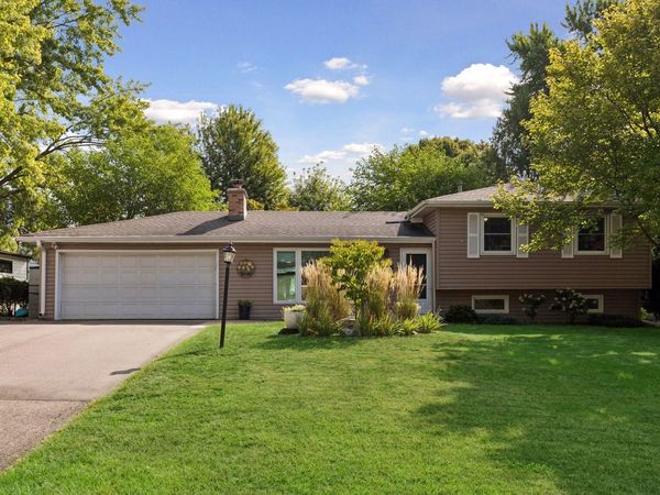 2230 Decatur Avenue N, Golden Valley, MN 55427