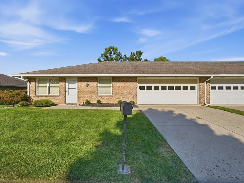 4885 E Brannan Drive, Unit 4885, Springfield, OH 45502 Photo 1