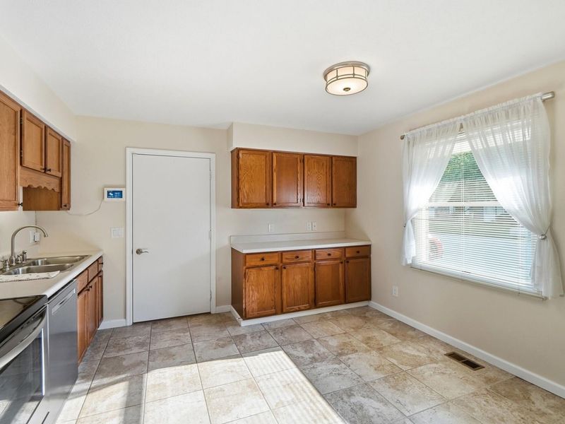 4885 E Brannan Drive, Unit 4885, Springfield, OH 45502 Photo 13
