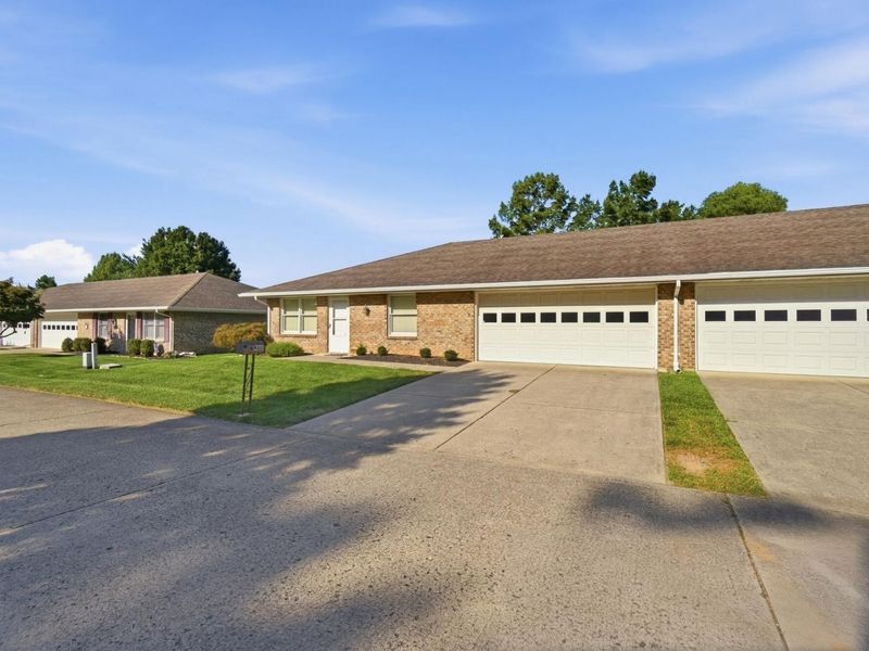 4885 E Brannan Drive, Unit 4885, Springfield, OH 45502 Photo 3