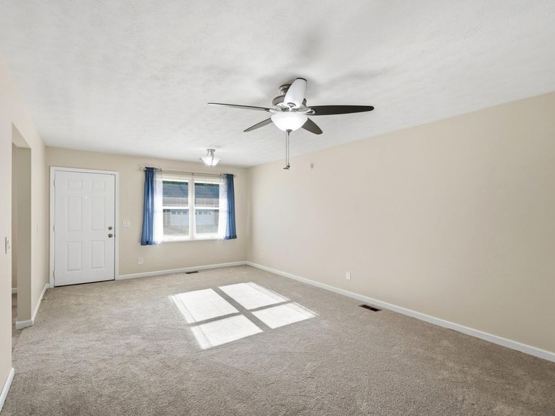 4885 E Brannan Drive, Unit 4885, Springfield, OH 45502 Photo 8