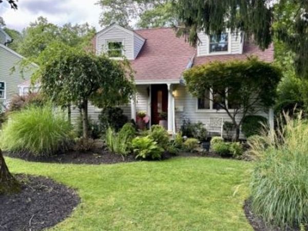 70 Mayfair Dr, West Orange, NJ 07052