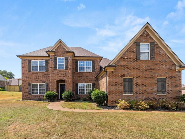 1061 BRANCOTT CV, Cordova, TN 38018