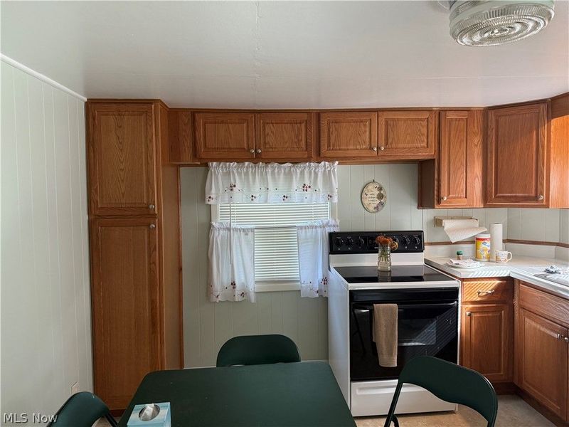 501 Maryland Avenue, Salem, OH 44460 Photo 9