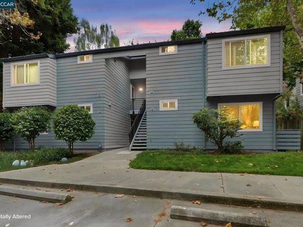 42 Emery Bay Dr, Emeryville, CA 94608