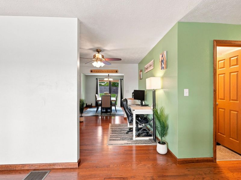 310 S Pohlman Road, Chillicothe, OH 45601 Photo 7