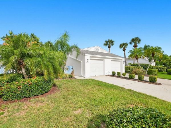 825 WATERSIDE LANE , BRADENTON, FL 34209