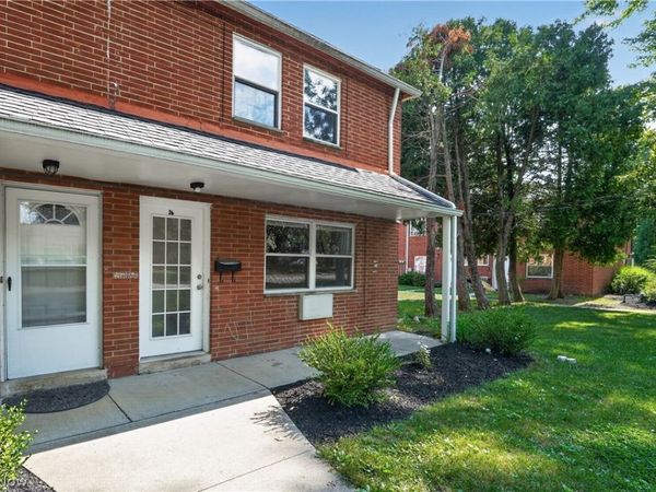 526 W College Street , Unit 16, Oberlin, OH 44074