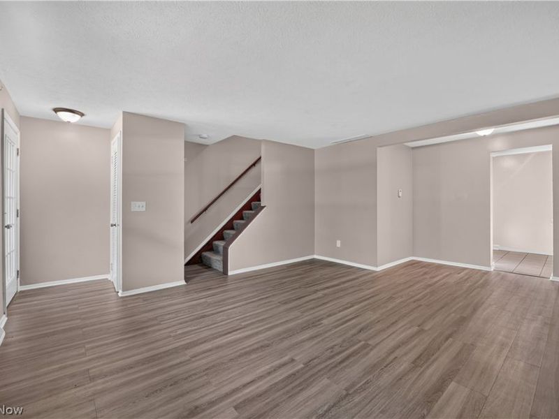 526 W College Street, Unit 16, Oberlin, OH 44074 Photo 4