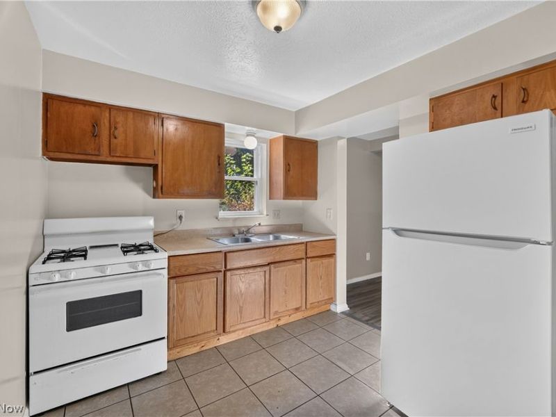 526 W College Street, Unit 16, Oberlin, OH 44074 Photo 7