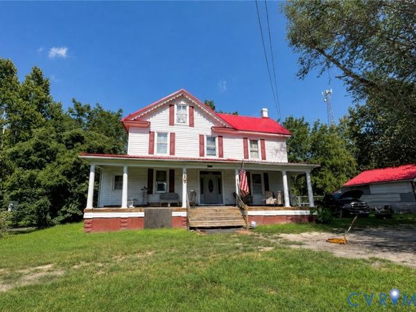 739 General Puller Highway , Saluda, VA 23149