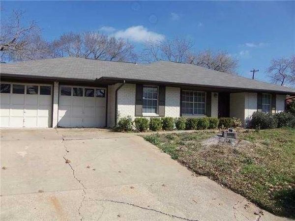 3304 Woodbriar LN, Austin, TX 78723