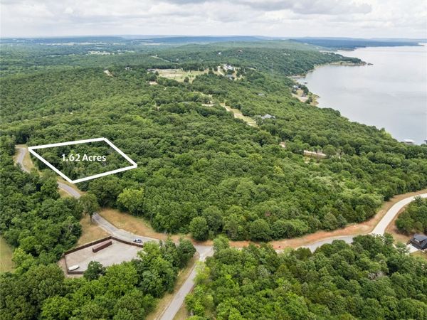 223 Patriot Pointe , Eufaula, OK 74432