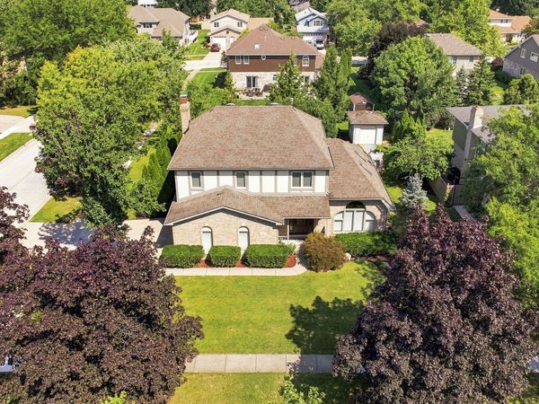15 Meagan Lane , Lemont, IL 60439