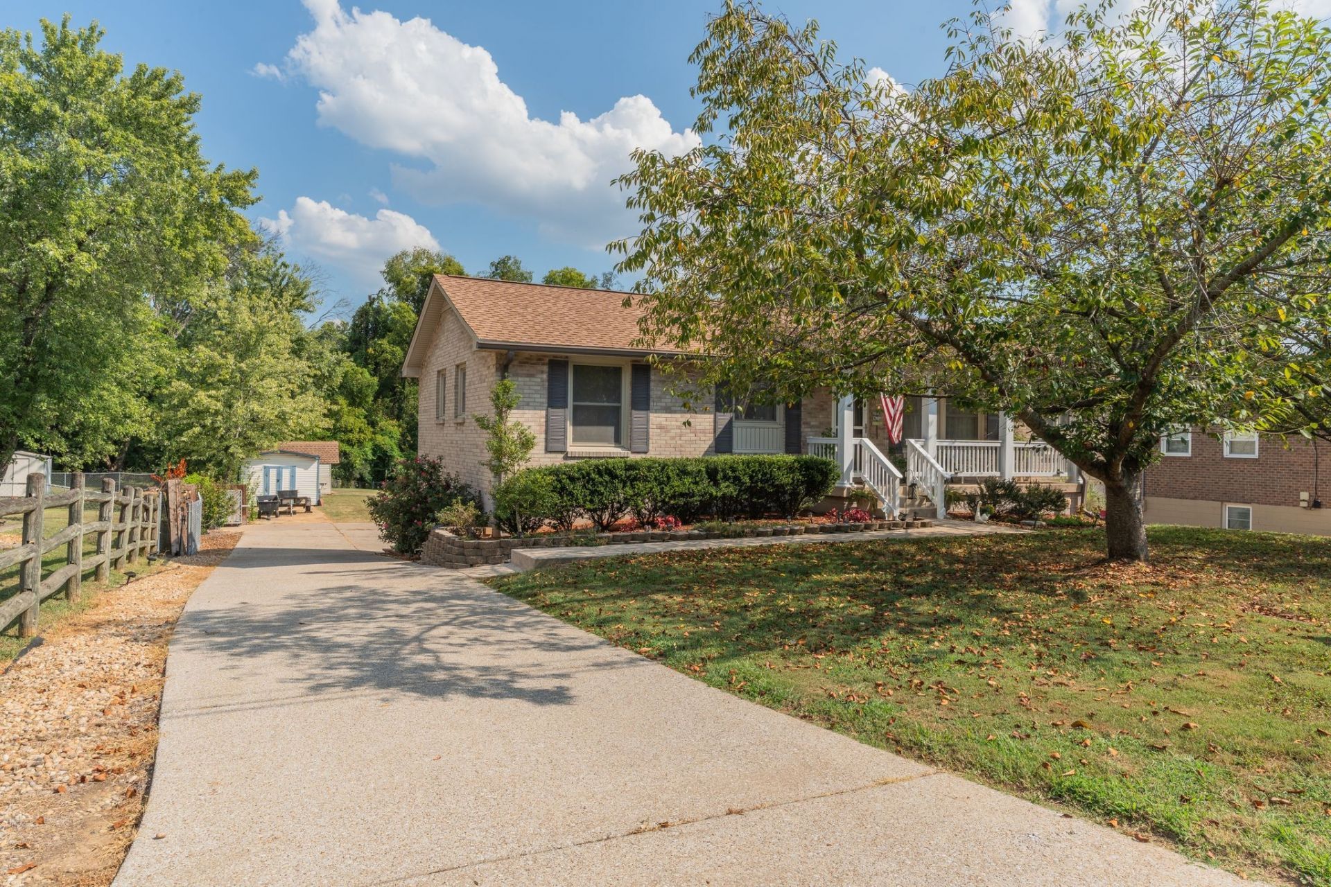4889 Big Horn Dr, Old Hickory, TN 37138 Main Photo