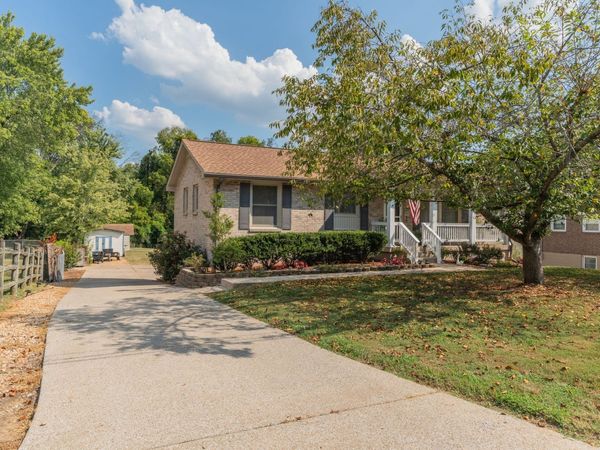 4889 Big Horn Dr , Old Hickory, TN 37138
