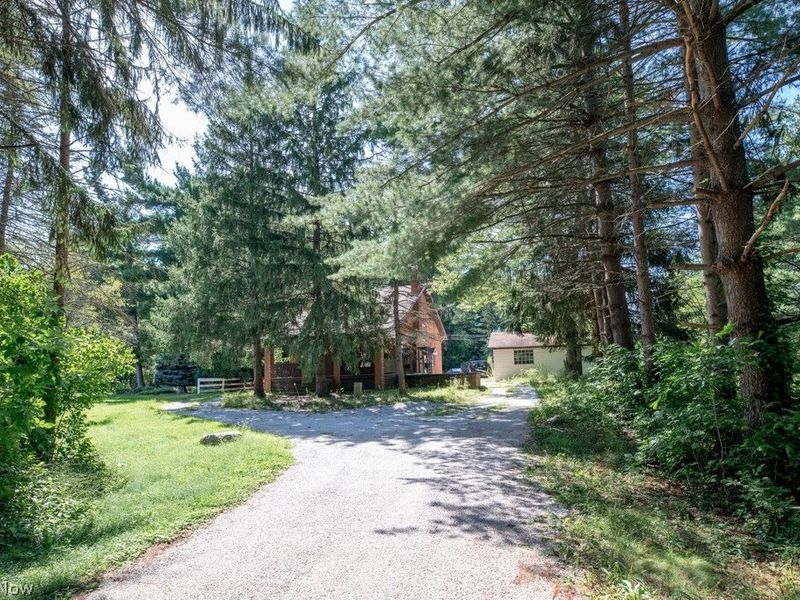 2864 Som Center Road, Willoughby Hills, OH 44094 Photo 5