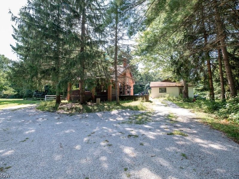 2864 Som Center Road, Willoughby Hills, OH 44094 Photo 6