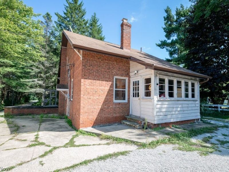 2864 Som Center Road, Willoughby Hills, OH 44094 Photo 9