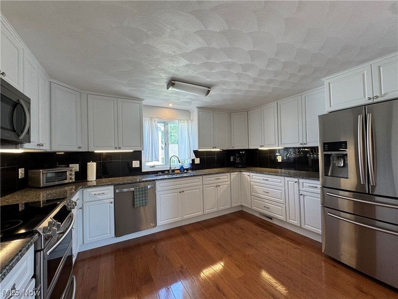 232 Eleanor Street, Mingo Junction, OH 43938 Photo 10