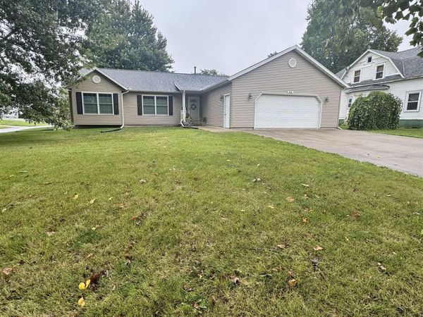 626 N Grand Street, Chariton, IA 50049