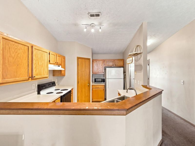 1456 October Ridge Court , Columbus, OH 43223 Photo 10