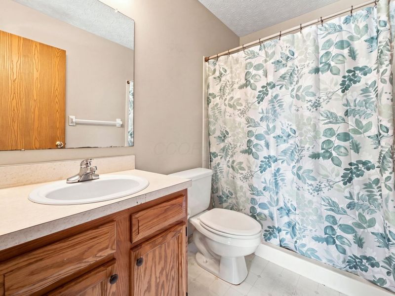 1456 October Ridge Court , Columbus, OH 43223 Photo 16