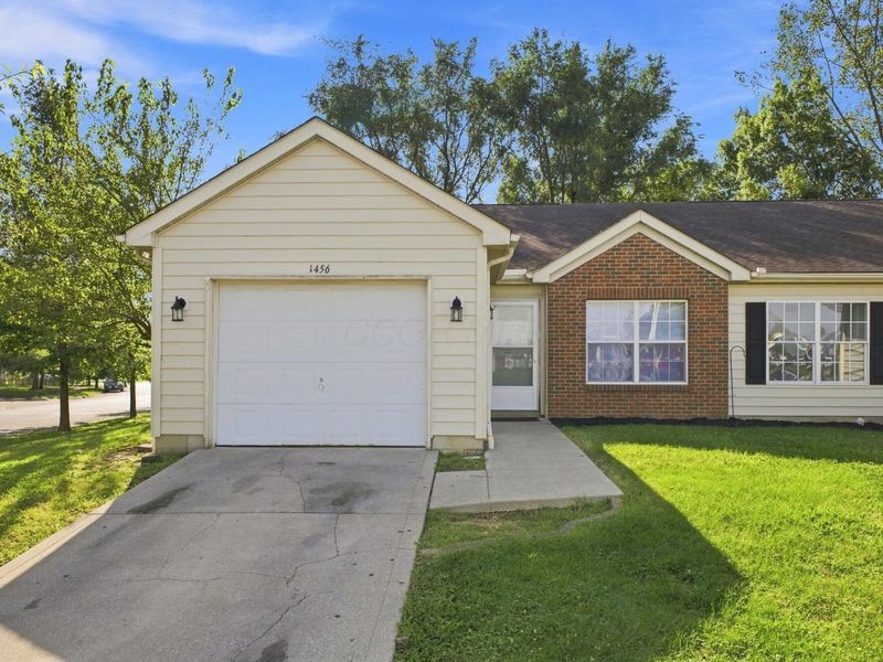 1456 October Ridge Court , Columbus, OH 43223 Photo 2