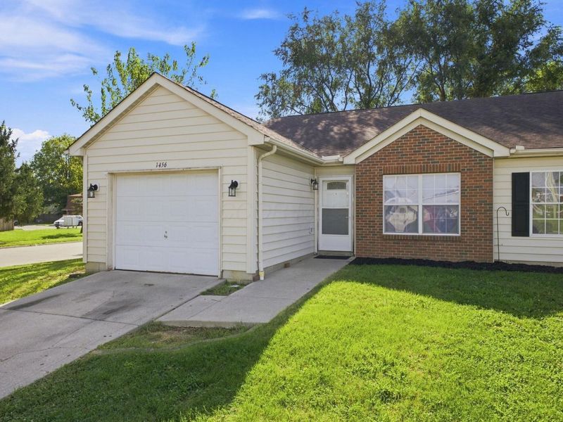1456 October Ridge Court , Columbus, OH 43223 Photo 3