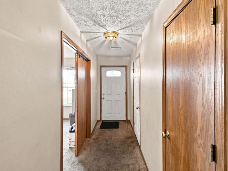 1456 October Ridge Court , Columbus, OH 43223 Photo 7