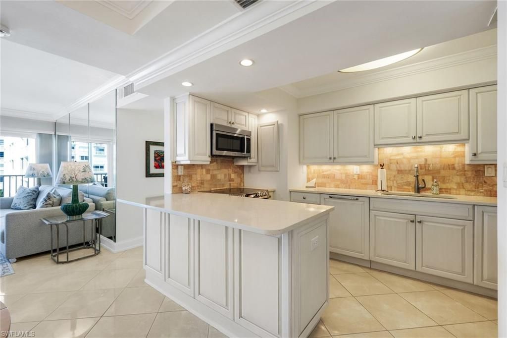 3443 Gulf Shore N Blvd N, Unit 313, Naples, FL 34103 Photo