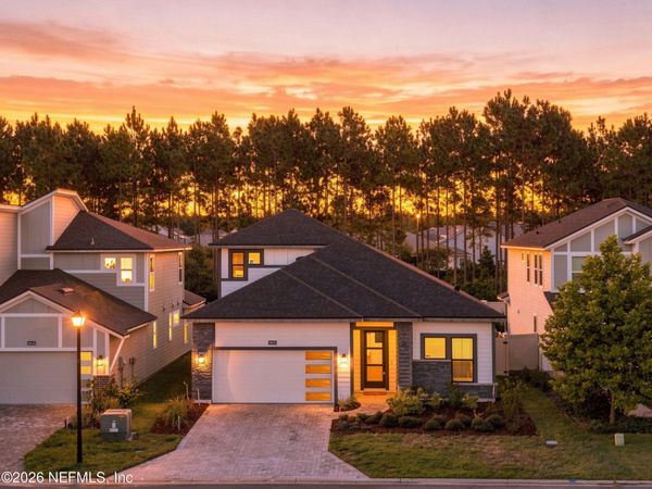 10051 INVENTION Lane, Jacksonville, FL 32256
