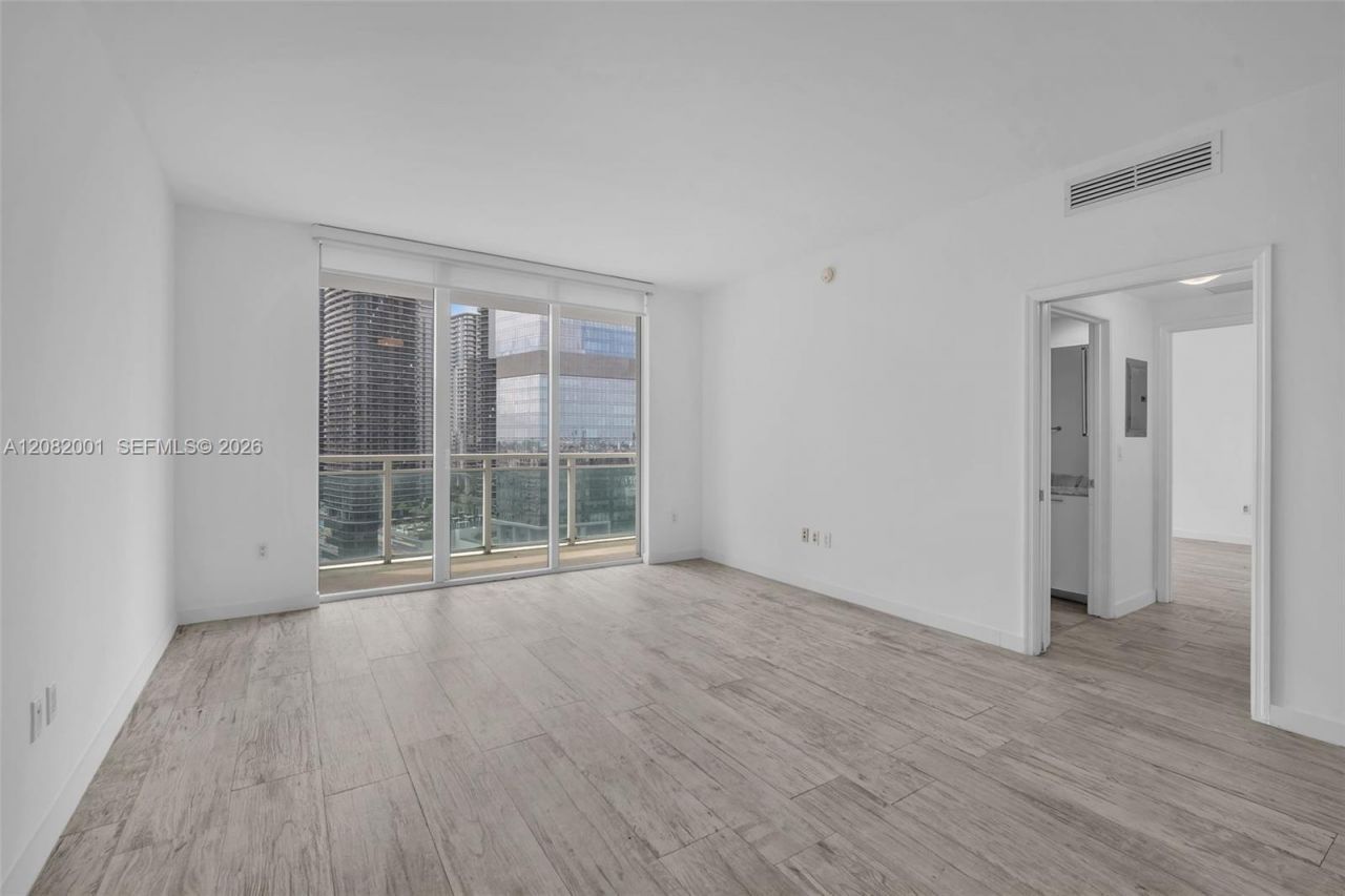 951 Brickell Ave , Unit 2403, Miami, FL 33131 Photo