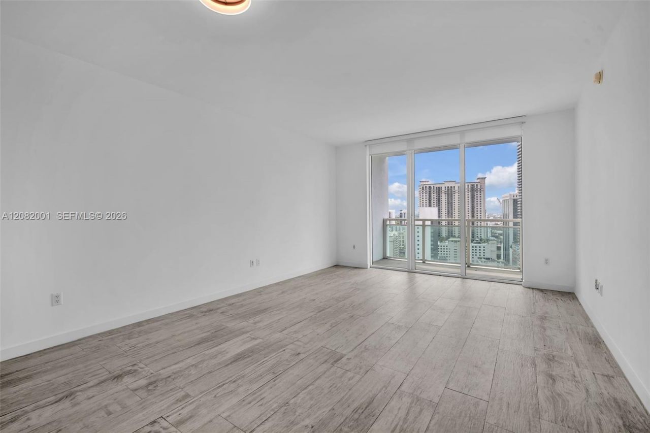 951 Brickell Ave , Unit 2403, Miami, FL 33131 Photo