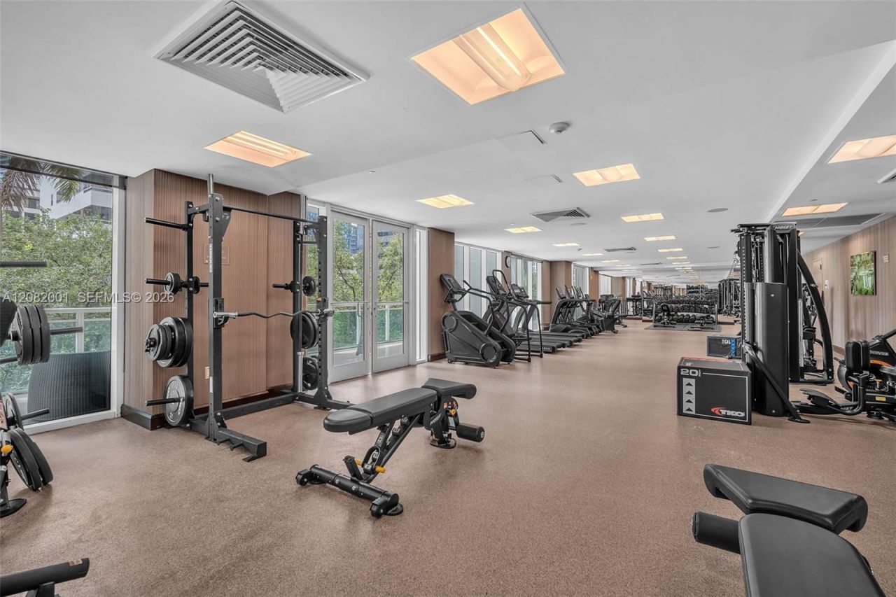 951 Brickell Ave , Unit 2403, Miami, FL 33131 Photo
