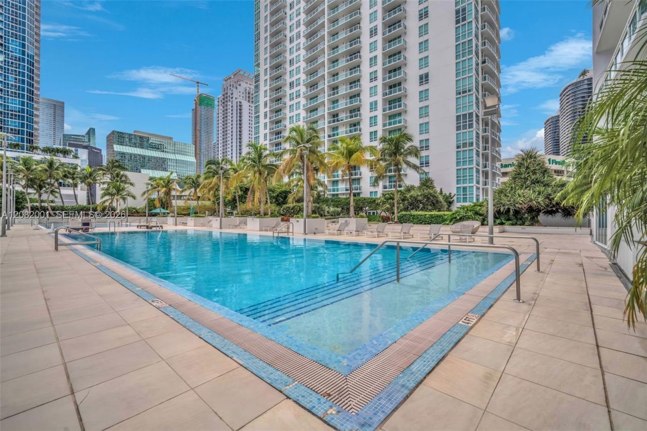 951 Brickell Ave , Unit 2403, Miami, FL 33131 Photo