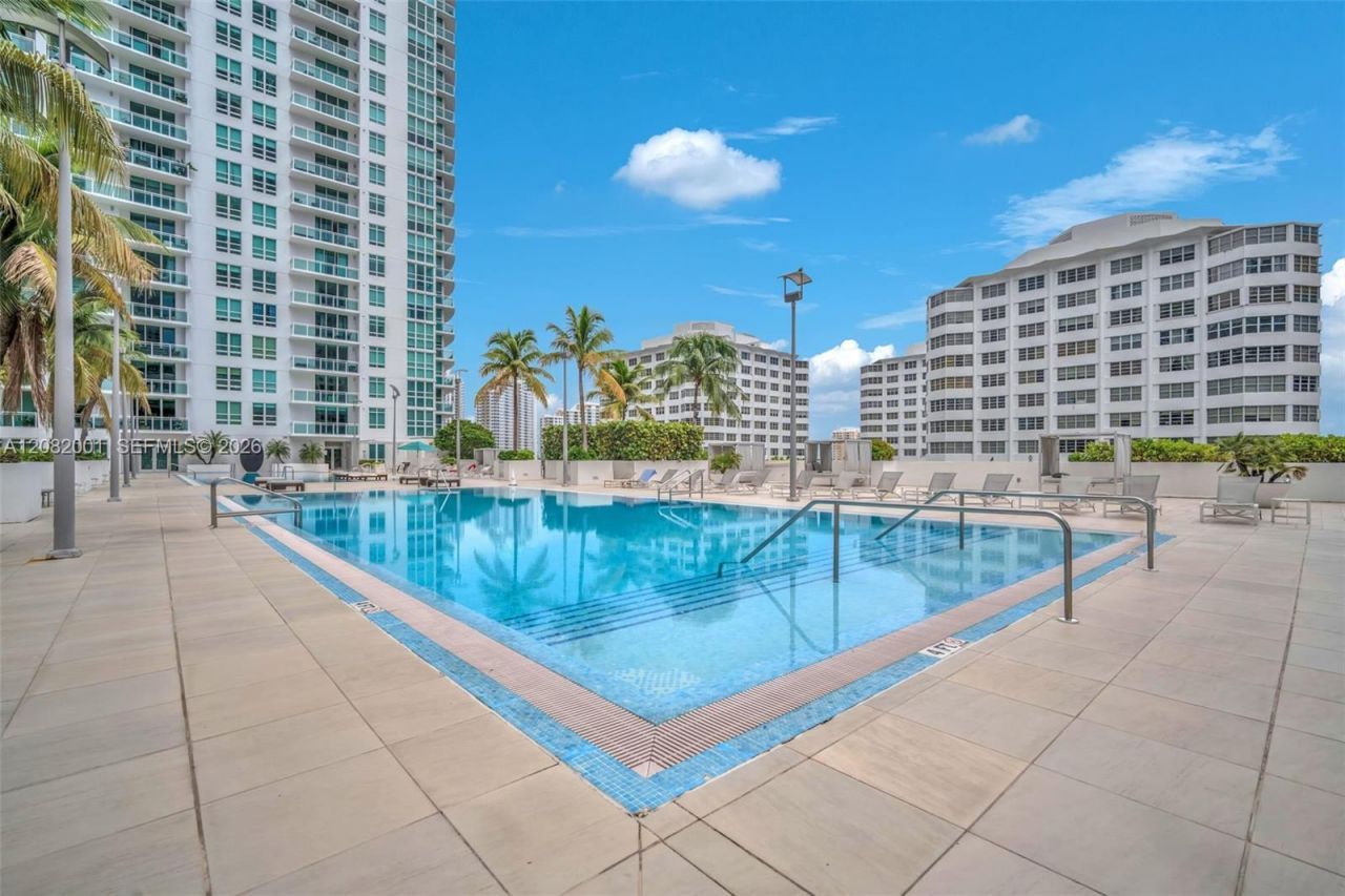 951 Brickell Ave , Unit 2403, Miami, FL 33131 Photo