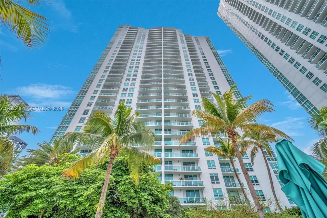951 Brickell Ave , Unit 2403, Miami, FL 33131 Photo