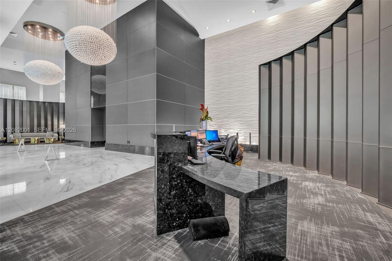 951 Brickell Ave , Unit 2403, Miami, FL 33131 Photo