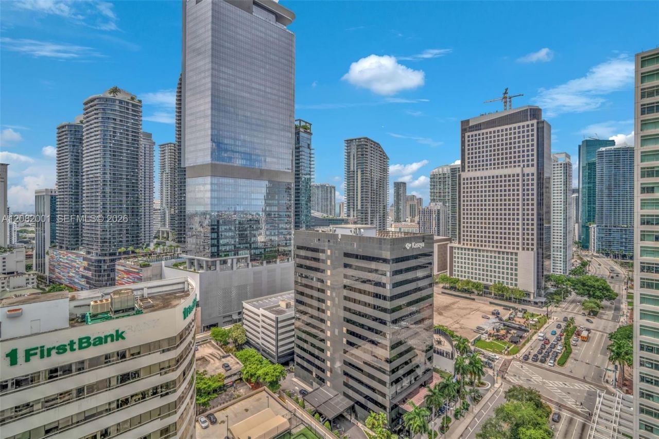 951 Brickell Ave , Unit 2403, Miami, FL 33131 Photo
